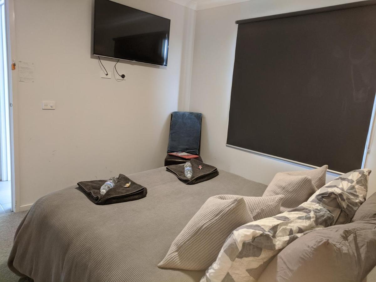 ווארנאמבול Your Home Away From Home מראה חיצוני תמונה